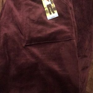 Green tea wine comfy the velour pant L and XL